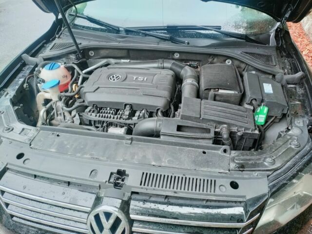 Черный Фольксваген Пассат, объемом двигателя 1.8 л и пробегом 169 тыс. км за 11500 $, фото 11 на Automoto.ua