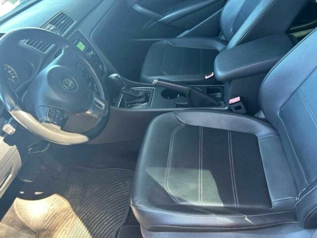 Черный Фольксваген Пассат, объемом двигателя 1.8 л и пробегом 97 тыс. км за 10450 $, фото 10 на Automoto.ua