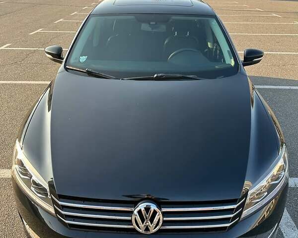 Чорний Фольксваген Пассат, об'ємом двигуна 2 л та пробігом 231 тис. км за 13000 $, фото 4 на Automoto.ua