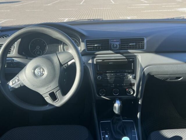 Черный Фольксваген Пассат, объемом двигателя 1.8 л и пробегом 148 тыс. км за 7200 $, фото 5 на Automoto.ua