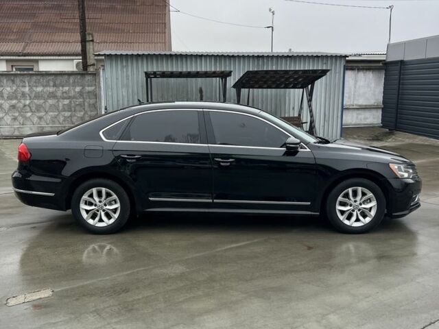 Черный Фольксваген Пассат, объемом двигателя 1.8 л и пробегом 161 тыс. км за 12300 $, фото 5 на Automoto.ua