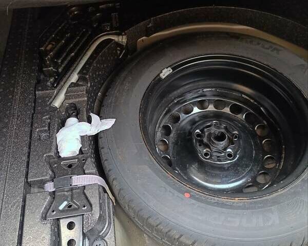 Черный Фольксваген Пассат, объемом двигателя 1.8 л и пробегом 194 тыс. км за 12200 $, фото 29 на Automoto.ua