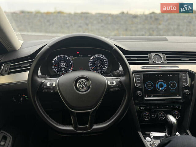 Черный Фольксваген Пассат, объемом двигателя 1.97 л и пробегом 231 тыс. км за 16450 $, фото 9 на Automoto.ua