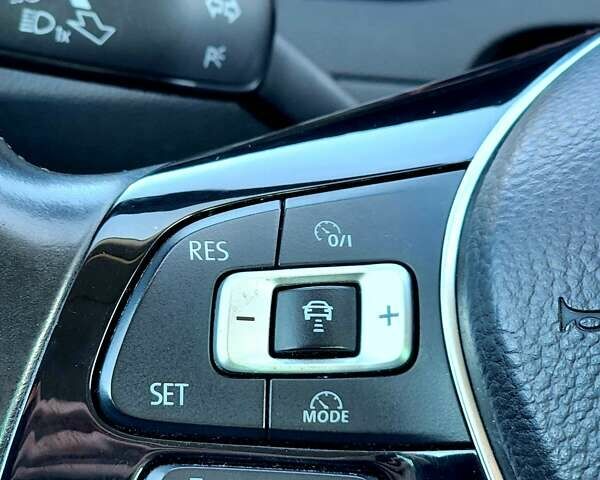 Фольксваген Пассат 2015 в Черновцах на Automoto.ua Черный Фольксваген Пассат, объемом двигателя 1.97 л и пробегом 303 тыс. км за 17100 $, фото 18 на Automoto.ua