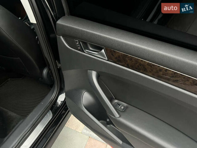 Черный Фольксваген Пассат, объемом двигателя 1.8 л и пробегом 252 тыс. км за 10600 $, фото 19 на Automoto.ua