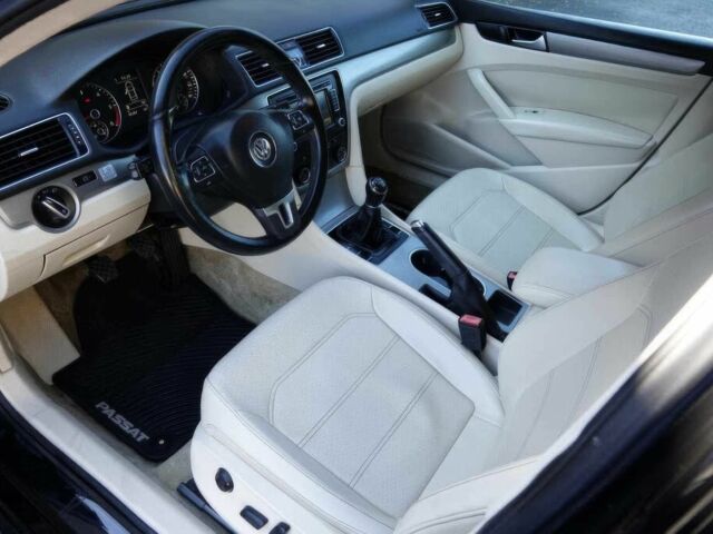 Черный Фольксваген Пассат, объемом двигателя 2 л и пробегом 73 тыс. км за 8000 $, фото 8 на Automoto.ua