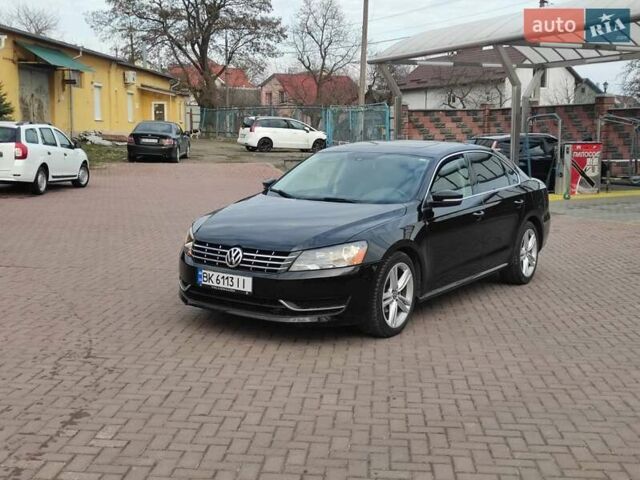 Чорний Фольксваген Пассат, об'ємом двигуна 2 л та пробігом 150 тис. км за 13599 $, фото 2 на Automoto.ua