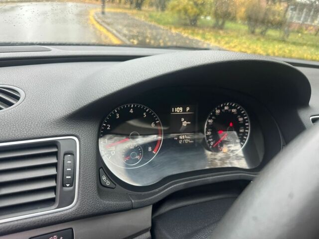 Черный Фольксваген Пассат, объемом двигателя 1.8 л и пробегом 185 тыс. км за 8500 $, фото 8 на Automoto.ua