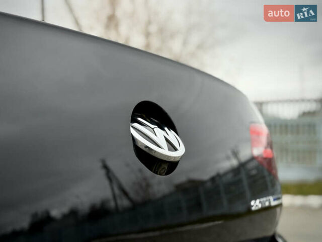Черный Фольксваген Пассат, объемом двигателя 1.97 л и пробегом 224 тыс. км за 16300 $, фото 28 на Automoto.ua