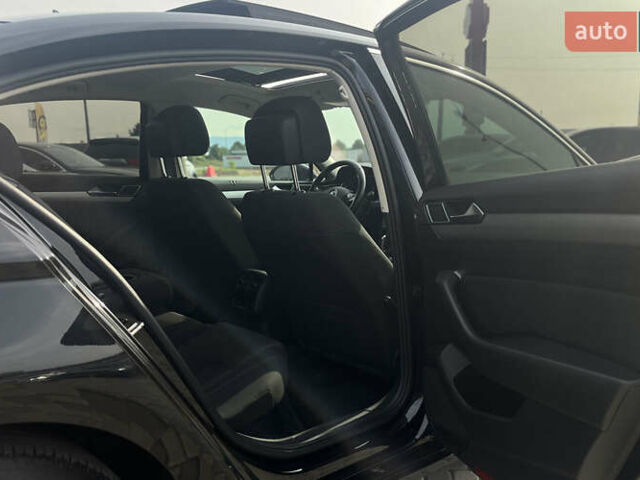 Черный Фольксваген Пассат, объемом двигателя 1.97 л и пробегом 230 тыс. км за 16800 $, фото 26 на Automoto.ua