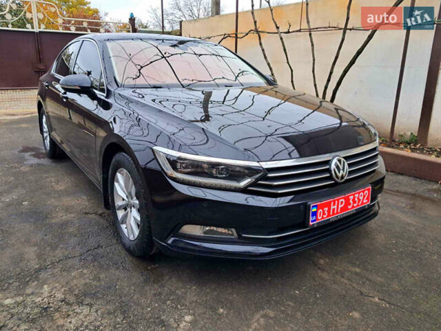 Черный Фольксваген Пассат, объемом двигателя 2 л и пробегом 215 тыс. км за 16800 $, фото 8 на Automoto.ua