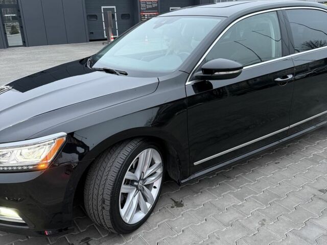 Черный Фольксваген Пассат, объемом двигателя 1.8 л и пробегом 145 тыс. км за 14800 $, фото 4 на Automoto.ua