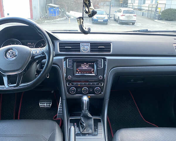 Черный Фольксваген Пассат, объемом двигателя 1.8 л и пробегом 118 тыс. км за 14200 $, фото 2 на Automoto.ua