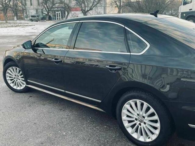 Черный Фольксваген Пассат, объемом двигателя 1.8 л и пробегом 250 тыс. км за 9000 $, фото 3 на Automoto.ua