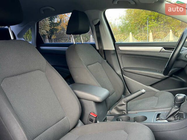 Фольксваген Пассат 2016 в Львове на Automoto.ua Черный Фольксваген Пассат, объемом двигателя 1.8 л и пробегом 144 тыс. км за 12500 $, фото 17 на Automoto.ua