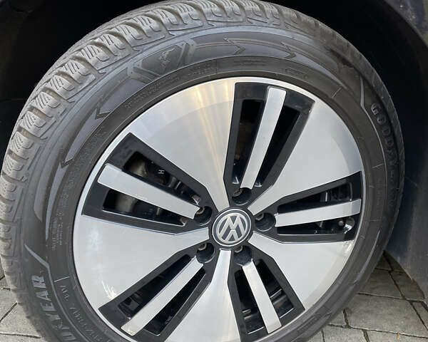 Черный Фольксваген Пассат, объемом двигателя 1.4 л и пробегом 203 тыс. км за 19000 $, фото 33 на Automoto.ua