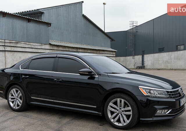 Чорний Фольксваген Пассат, об'ємом двигуна 1.8 л та пробігом 191 тис. км за 13800 $, фото 7 на Automoto.ua