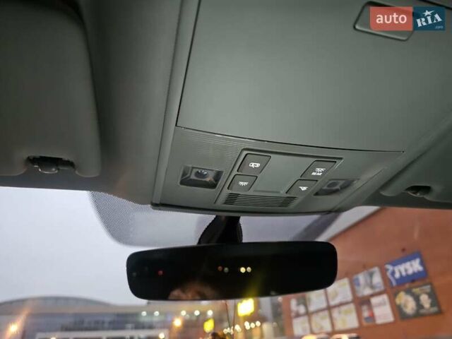 Черный Фольксваген Пассат, объемом двигателя 1.8 л и пробегом 175 тыс. км за 15800 $, фото 28 на Automoto.ua