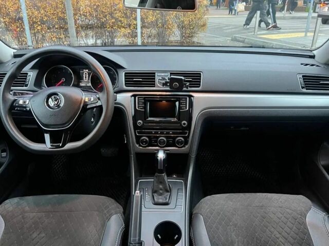 Чорний Фольксваген Пассат, об'ємом двигуна 1.8 л та пробігом 227 тис. км за 11500 $, фото 7 на Automoto.ua