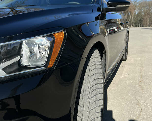 Черный Фольксваген Пассат, объемом двигателя 1.8 л и пробегом 125 тыс. км за 13200 $, фото 23 на Automoto.ua