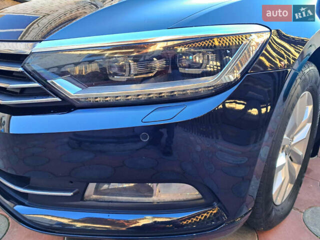 Чорний Фольксваген Пассат, об'ємом двигуна 2 л та пробігом 215 тис. км за 17300 $, фото 4 на Automoto.ua