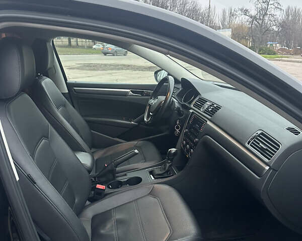 Черный Фольксваген Пассат, объемом двигателя 1.8 л и пробегом 176 тыс. км за 14500 $, фото 7 на Automoto.ua