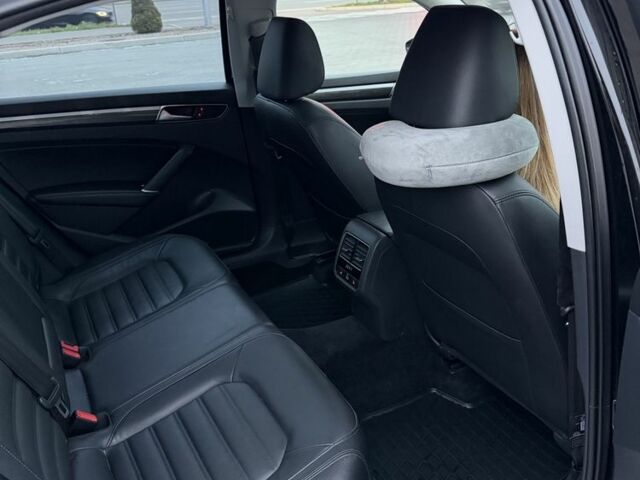 Черный Фольксваген Пассат, объемом двигателя 1.8 л и пробегом 145 тыс. км за 14800 $, фото 11 на Automoto.ua