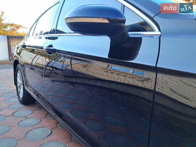 Чорний Фольксваген Пассат, об'ємом двигуна 2 л та пробігом 215 тис. км за 17300 $, фото 14 на Automoto.ua