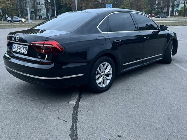 Черный Фольксваген Пассат, объемом двигателя 1.8 л и пробегом 175 тыс. км за 12200 $, фото 11 на Automoto.ua