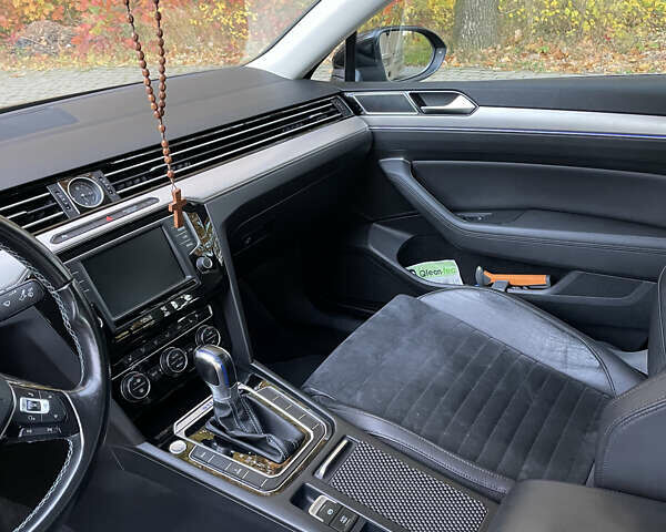 Черный Фольксваген Пассат, объемом двигателя 1.4 л и пробегом 203 тыс. км за 19000 $, фото 20 на Automoto.ua