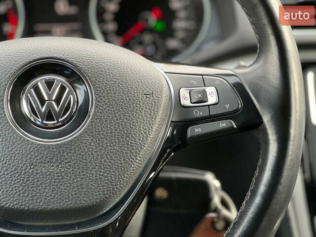 Фольксваген Пассат 2016 в Львове на Automoto.ua Черный Фольксваген Пассат, объемом двигателя 1.8 л и пробегом 144 тыс. км за 12500 $, фото 11 на Automoto.ua