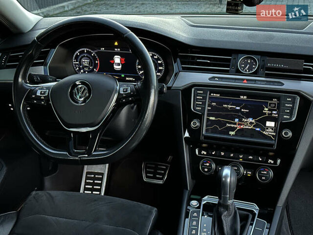 Черный Фольксваген Пассат, объемом двигателя 1.97 л и пробегом 240 тыс. км за 18800 $, фото 10 на Automoto.ua