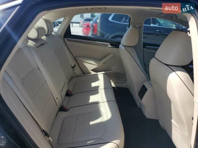 Черный Фольксваген Пассат, объемом двигателя 1.8 л и пробегом 35 тыс. км за 2500 $, фото 9 на Automoto.ua