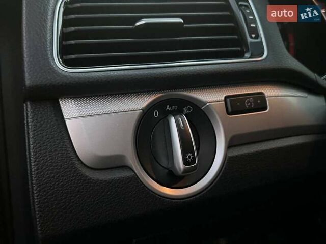 Черный Фольксваген Пассат, объемом двигателя 1.8 л и пробегом 225 тыс. км за 11990 $, фото 16 на Automoto.ua