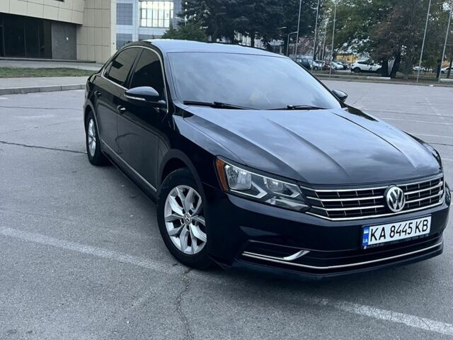 Черный Фольксваген Пассат, объемом двигателя 1.8 л и пробегом 175 тыс. км за 12200 $, фото 13 на Automoto.ua