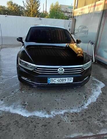 Чорний Фольксваген Пассат, об'ємом двигуна 2 л та пробігом 265 тис. км за 17000 $, фото 3 на Automoto.ua