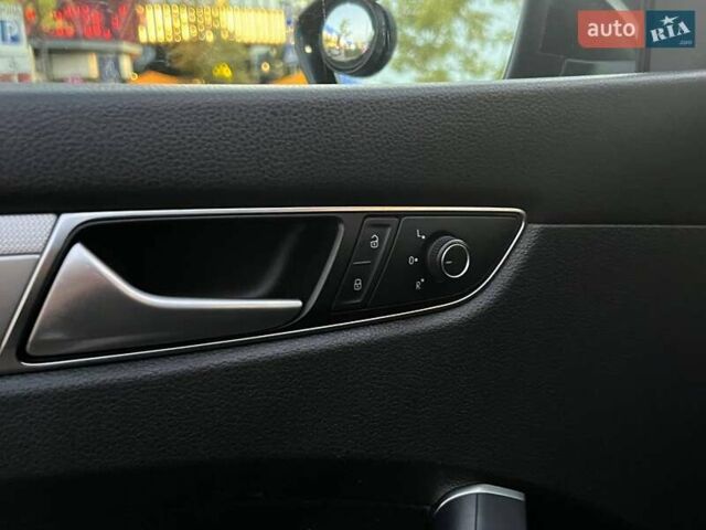 Черный Фольксваген Пассат, объемом двигателя 1.8 л и пробегом 225 тыс. км за 11990 $, фото 13 на Automoto.ua