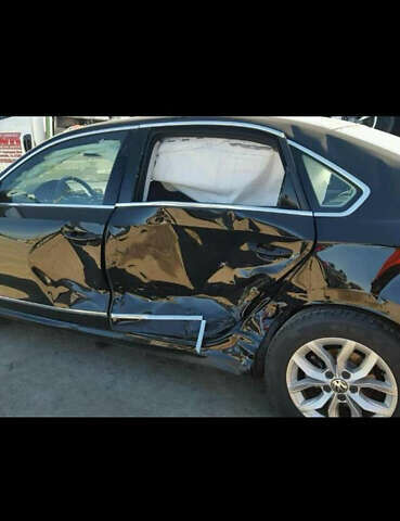 Черный Фольксваген Пассат, объемом двигателя 1.8 л и пробегом 103 тыс. км за 11000 $, фото 15 на Automoto.ua