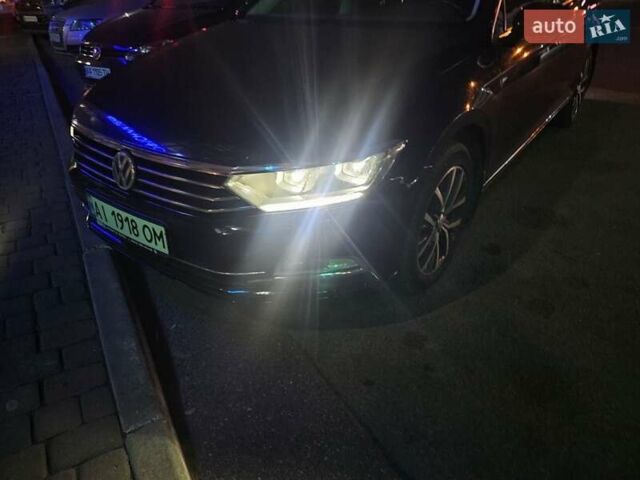 Черный Фольксваген Пассат, объемом двигателя 1.8 л и пробегом 175 тыс. км за 15800 $, фото 71 на Automoto.ua