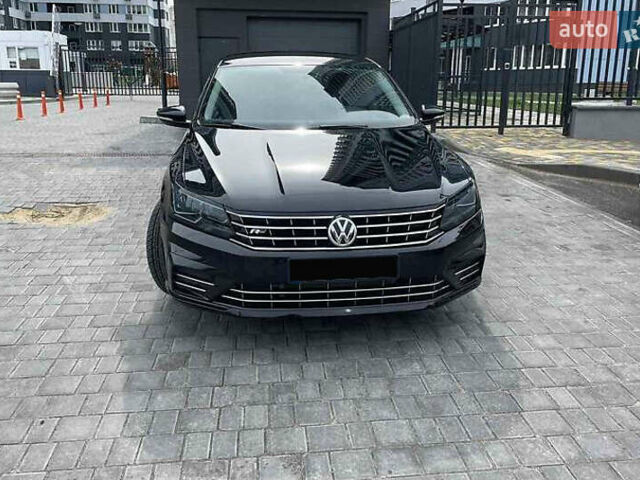 Черный Фольксваген Пассат, объемом двигателя 1.8 л и пробегом 142 тыс. км за 14600 $, фото 2 на Automoto.ua