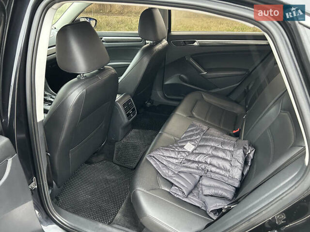 Черный Фольксваген Пассат, объемом двигателя 1.8 л и пробегом 179 тыс. км за 12700 $, фото 5 на Automoto.ua