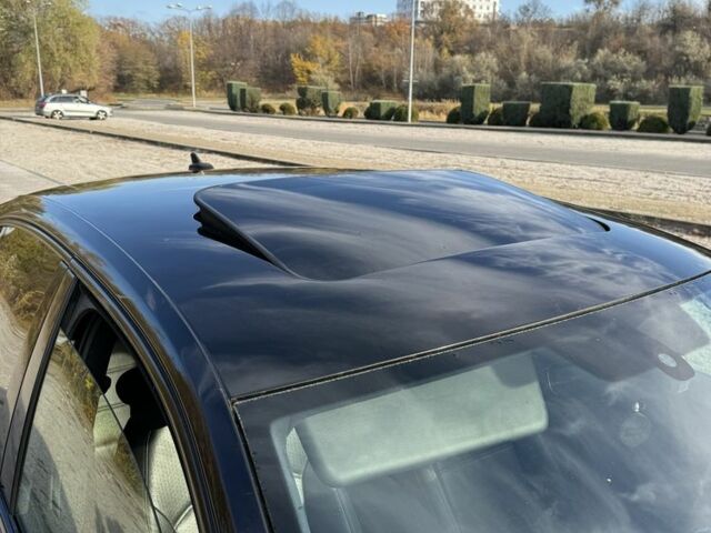 Черный Фольксваген Пассат, объемом двигателя 1.8 л и пробегом 173 тыс. км за 15300 $, фото 4 на Automoto.ua