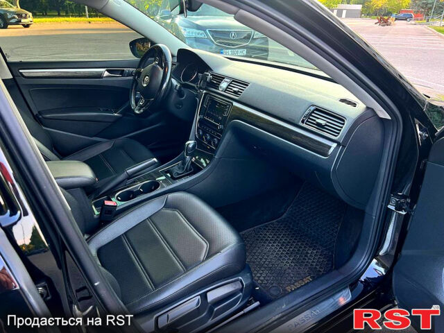 Чорний Фольксваген Пассат, об'ємом двигуна 1.8 л та пробігом 78 тис. км за 12950 $, фото 10 на Automoto.ua