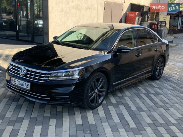 Черный Фольксваген Пассат, объемом двигателя 1.8 л и пробегом 210 тыс. км за 11800 $, фото 4 на Automoto.ua