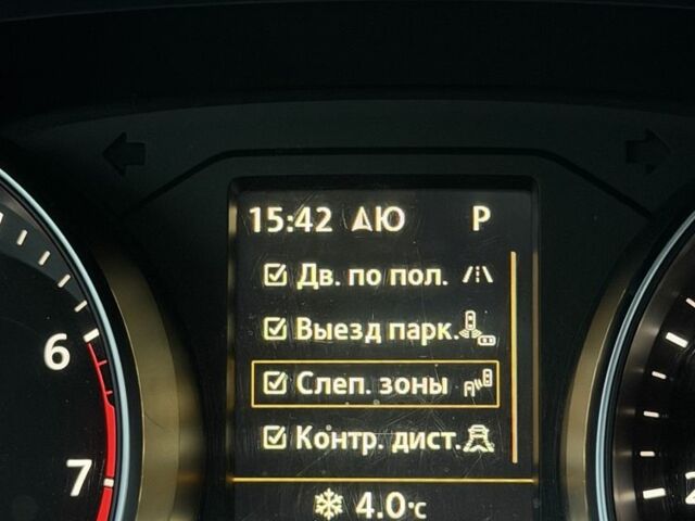 Черный Фольксваген Пассат, объемом двигателя 1.8 л и пробегом 145 тыс. км за 14800 $, фото 17 на Automoto.ua