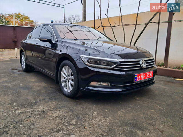Черный Фольксваген Пассат, объемом двигателя 2 л и пробегом 215 тыс. км за 16800 $, фото 17 на Automoto.ua