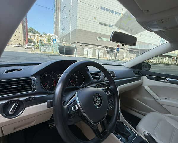 Чорний Фольксваген Пассат, об'ємом двигуна 1.8 л та пробігом 96 тис. км за 15500 $, фото 14 на Automoto.ua