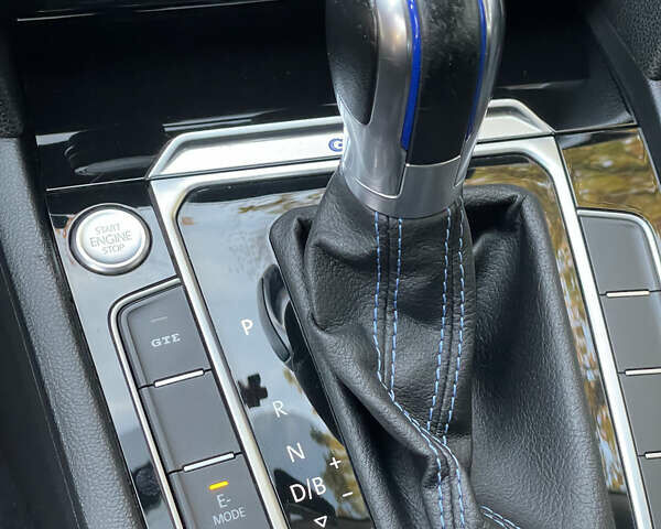 Черный Фольксваген Пассат, объемом двигателя 1.4 л и пробегом 203 тыс. км за 19000 $, фото 23 на Automoto.ua