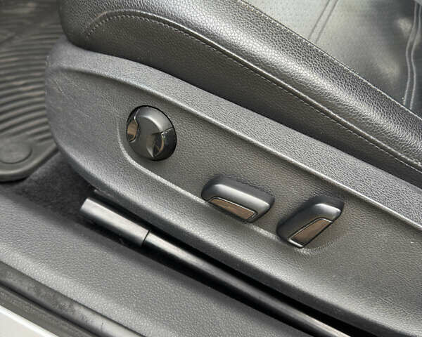 Черный Фольксваген Пассат, объемом двигателя 1.8 л и пробегом 136 тыс. км за 14700 $, фото 18 на Automoto.ua