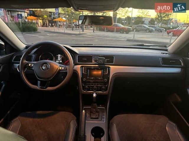 Черный Фольксваген Пассат, объемом двигателя 1.8 л и пробегом 225 тыс. км за 11990 $, фото 26 на Automoto.ua